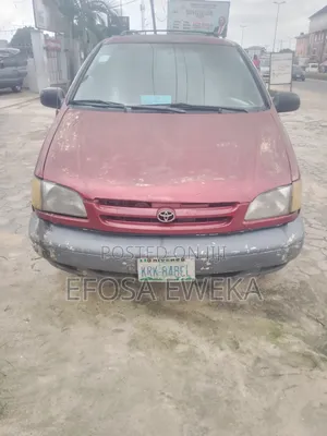Toyota Sienna XLE 1999 Red