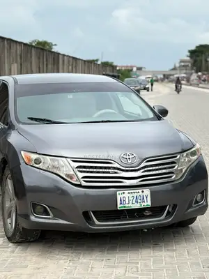 Toyota Venza V6 AWD 2010 Gray