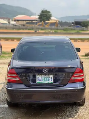 Mercedes-Benz C240 2004 Black