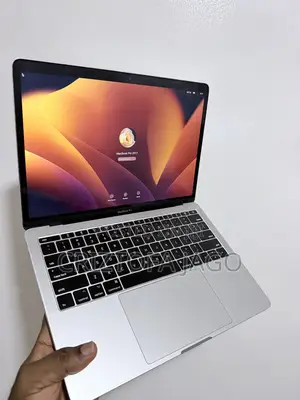 Laptop Apple MacBook Pro 2017 8GB Intel Core i5 SSD 256GB