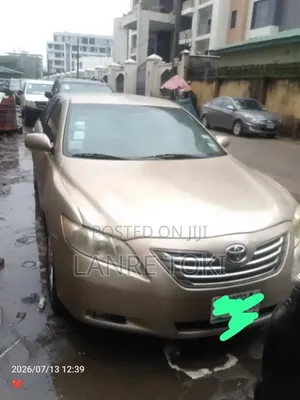 Toyota Camry 2008 Gold