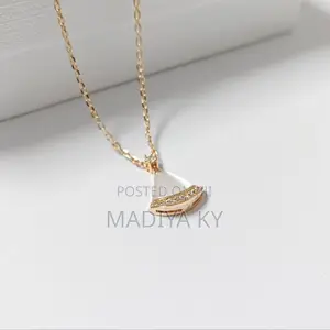 White Fan Shape Necklace