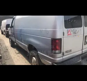 Ford E350 2006 Grey