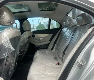 Mercedes-Benz C300 2015 Silver