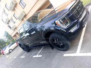 Ford F-150 2022 Black