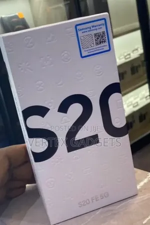 New Samsung Galaxy S20 128 GB Blue