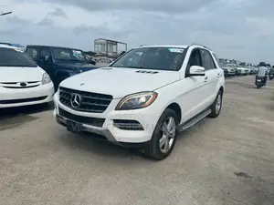 Mercedes-Benz M Class ML350 4MATIC 4dr SUV AWD (3.5L 6cyl 7A) 2014