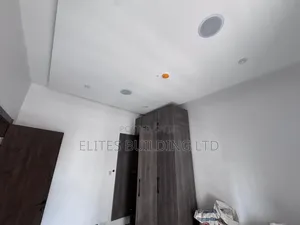 4bdrm Duplex in Akora Estate, Adeniyi Jones for rent