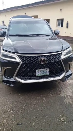 Lexus LX 570 2010 Black