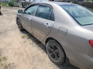 Toyota Corolla LE 2005 Gray