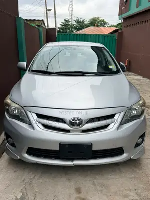 Toyota Corolla S 4dr Sedan (1.8L 4cyl 4A) 2013 Silver