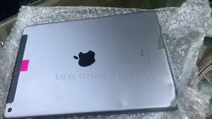 Apple iPad 5 (2022) 32 GB Silver