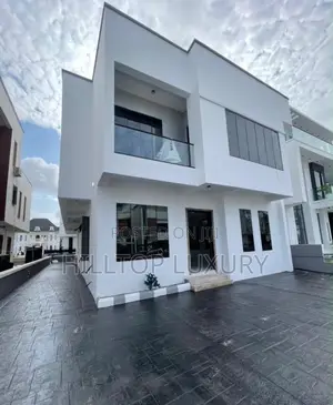 5bdrm Duplex in Ikota for sale
