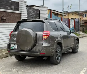 Toyota RAV4 2011 Brown