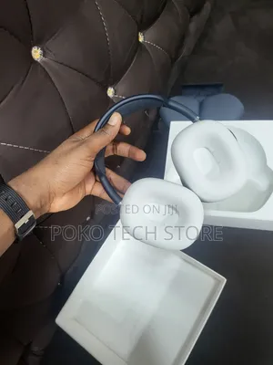 Open Box Airpod Max 2