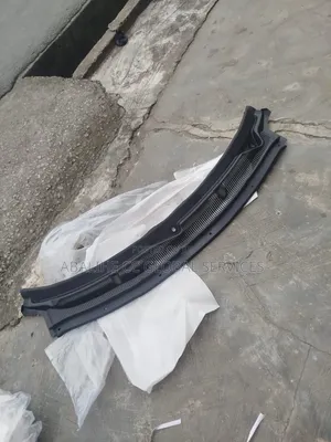 Ford Explorer Wiper Grille
