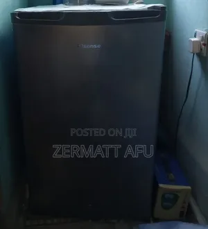 Slightly Used Hisense Single Door Fridge 90LSilver