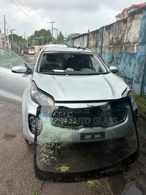 Kia Sportage 2019 Windscreen Glass Available Installed at Chimatex