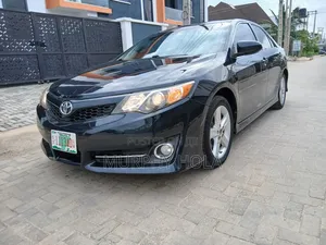 Toyota Camry 2014 Blue