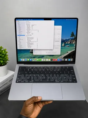 Laptop Apple MacBook Pro 2020 M1 32GB Apple M1 Pro SSD 1T