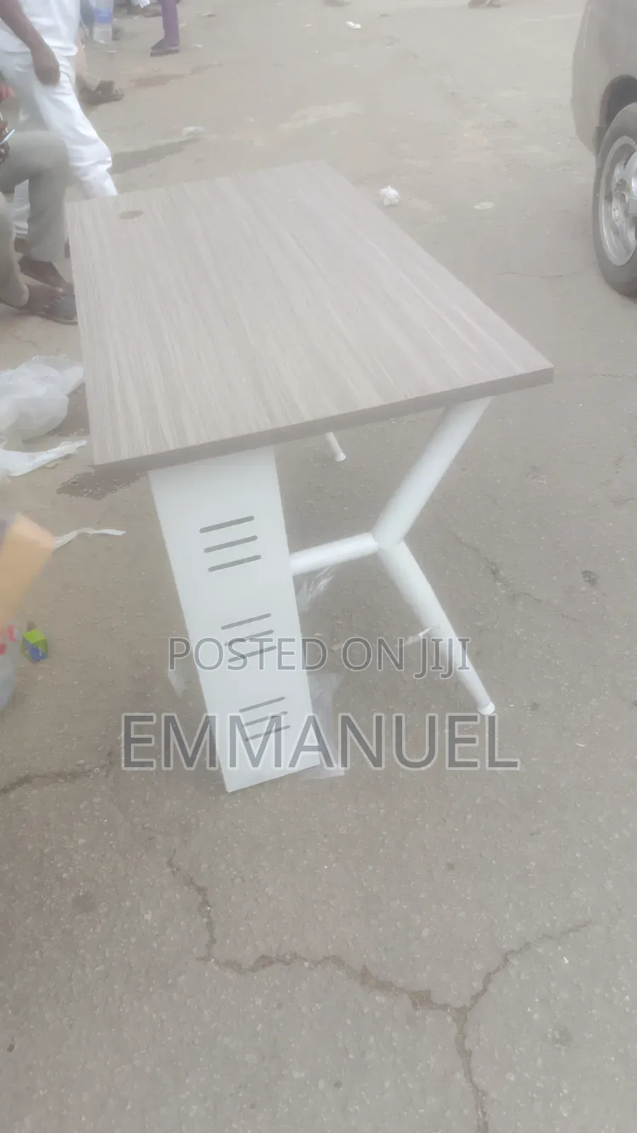 Portable Office Table