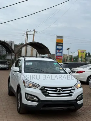 Hyundai Santa Fe 2016 White