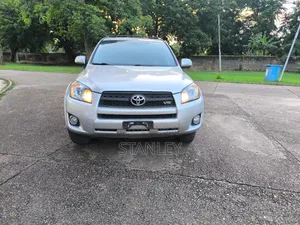 Toyota RAV4 2011 Silver