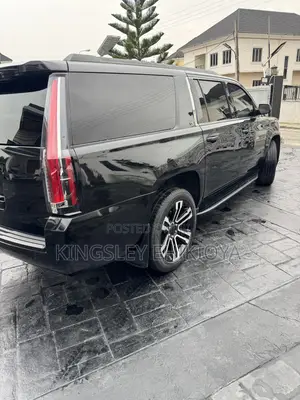 Chevrolet Suburban LTZ 4x4 2016 Black