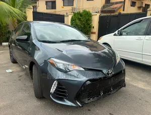 Toyota Corolla 2018 Gray