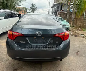 Toyota Corolla 2018 Gray