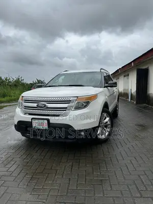 Ford Explorer XLT 4dr 4x4 (3.5L 6cyl 6A) 2012 White