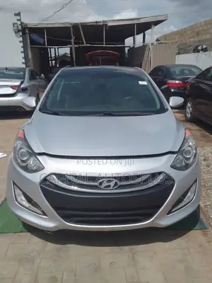 Hyundai Elantra SE 4dr Sedan (1.8L 4cyl 6A) 2015 Silver