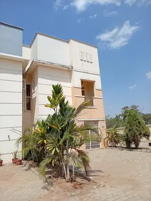 Furnished 4bdrm Duplex in Kaura for rent