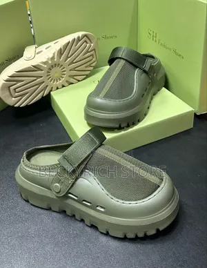 Drip Crocs Size. 40 - 45