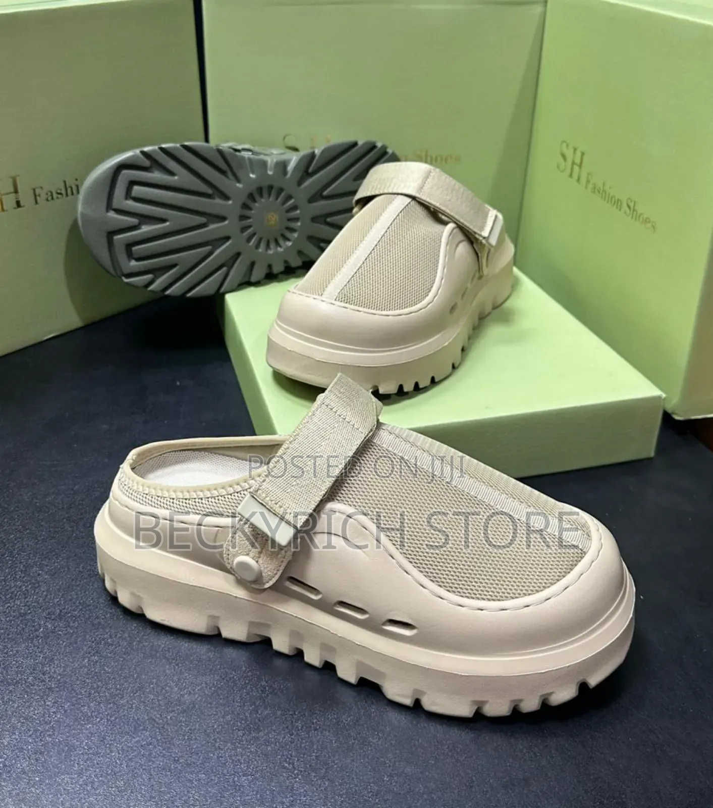 Drip Crocs Size. 40 - 45