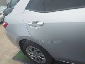 Toyota Corolla 2018 Silver