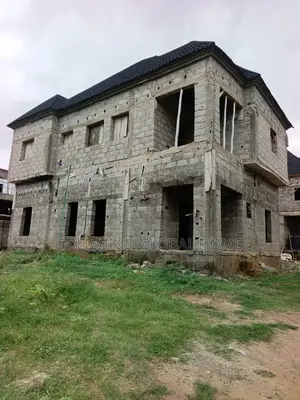 5bdrm Duplex in Goldmind Estate, Sabon Lugbe for sale