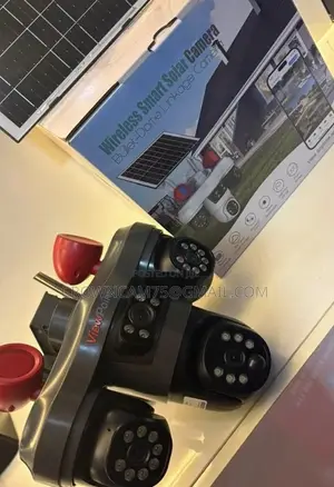 View Point Ultra HD Triple Lens CCTV PTZ Solar Camera