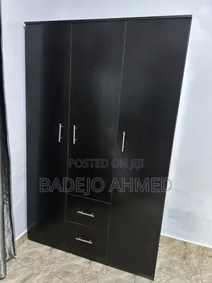Cozy Wardrobe at Affordable Price