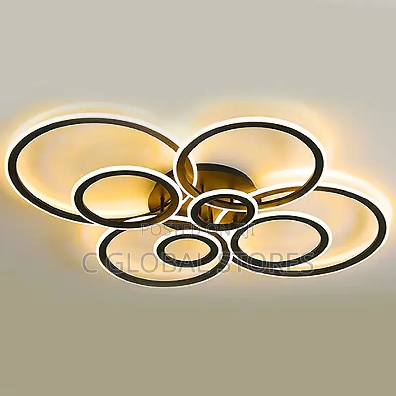 8haeds Chandelier
