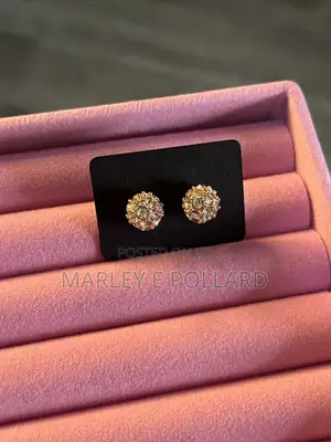Cz Round Zirconia Quality Earring