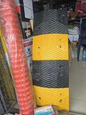 Heavy-Duty Rubber Speed Bump