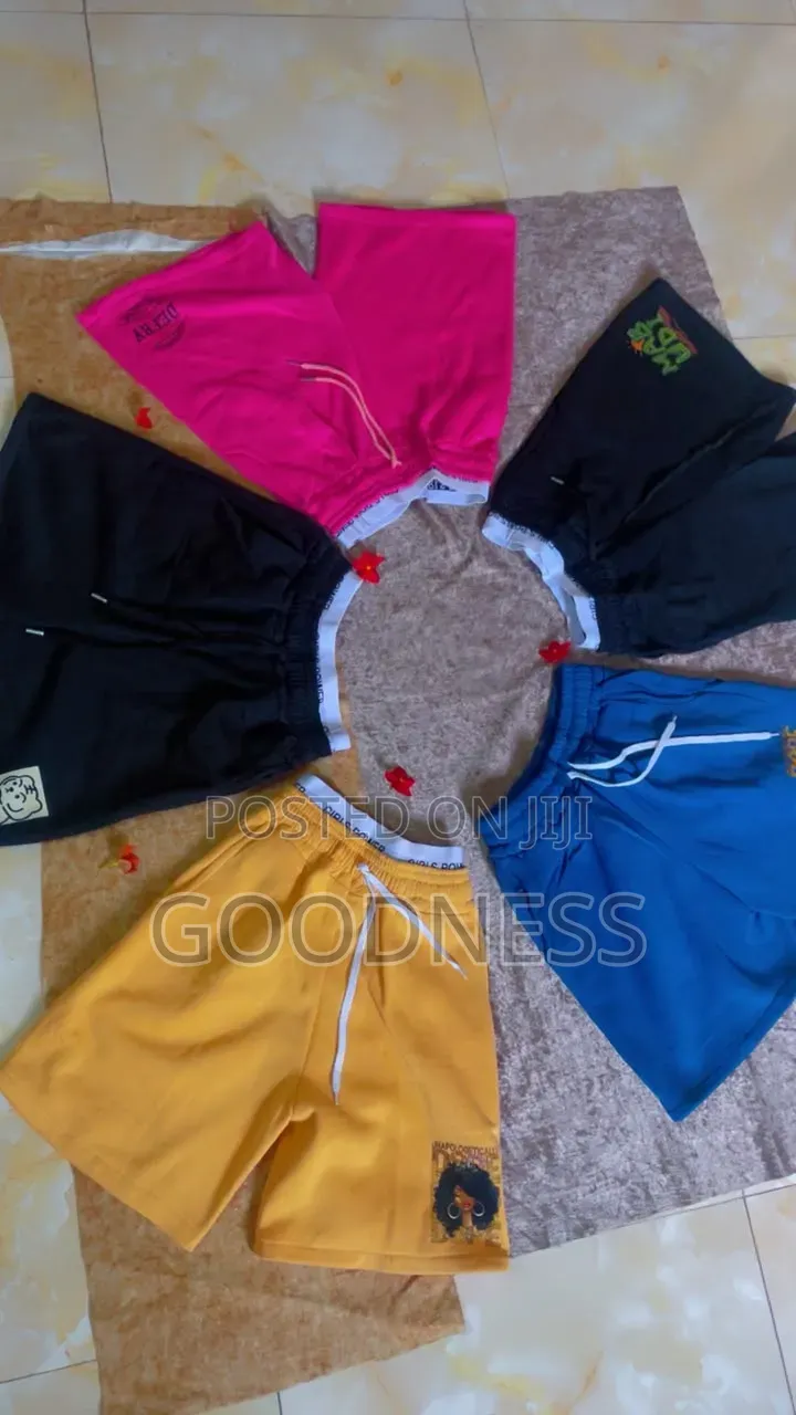 Short Joggers