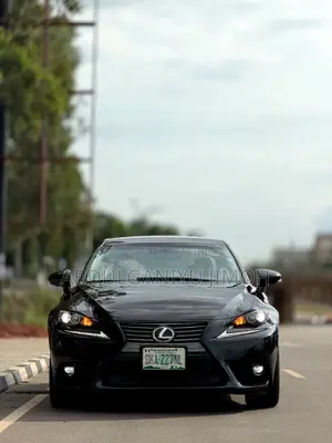 Lexus IS 200t 2017 Black