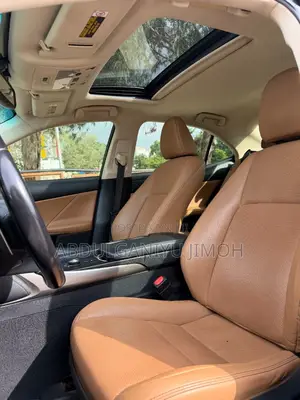 Lexus IS 200t 2017 Black