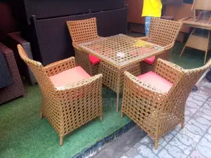 Brown and Red Canash