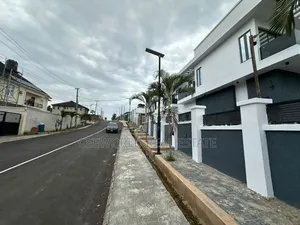 4bdrm Duplex in Aerodrome Gra for sale