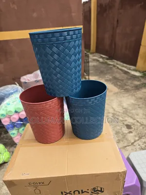24Pcs Mini Waste Bin Basket Small Trash Can Home Office Dustbin