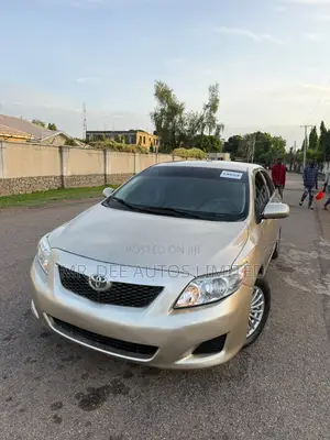 Toyota Corolla 2010 Gold