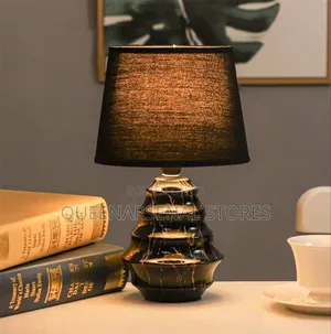 Black Table Lamp With Bulb